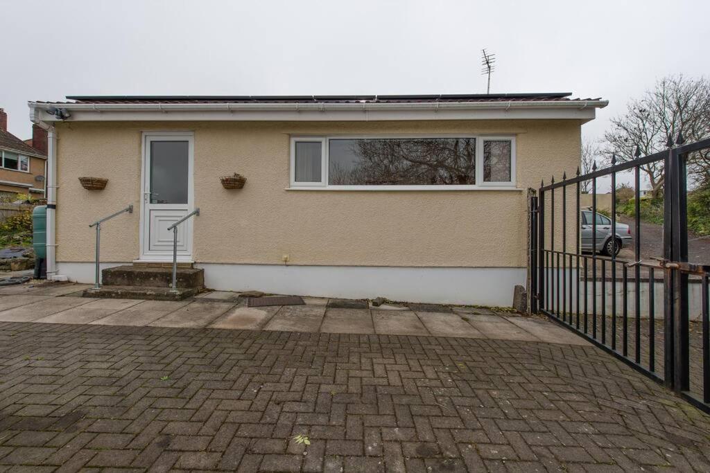 Bristol Self-Catering Studio+Kitchen+Parking מראה חיצוני תמונה